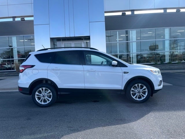 2018 Ford Escape SEL w/ Panoramic Moonroof + Trailer Tow Package